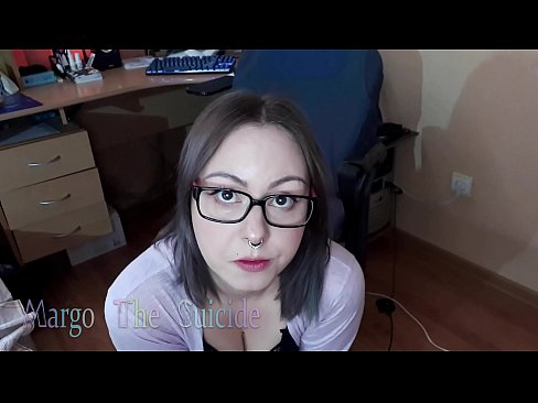 ❤️ Sexig tjej med glasögon suger Dildo djupt på kamera ️ Högkvalitativ porr at porn sv.pornjimbo.ru ❤